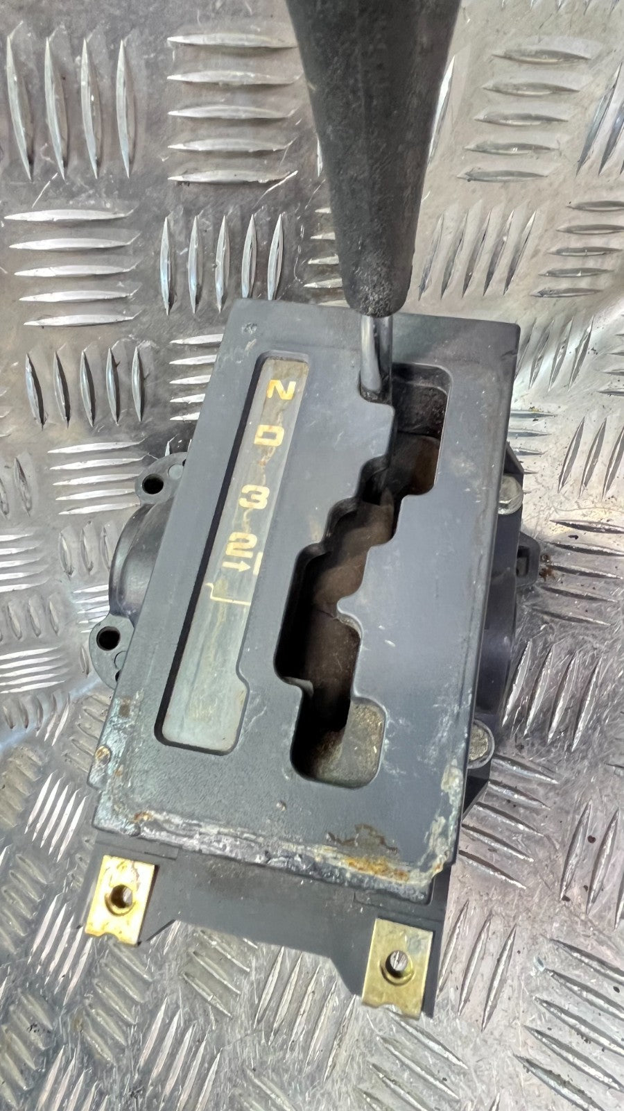 Mercedes-Benz C126 W126 _ Schaltkulisse Wählhebel Automatik ORIGINAL gebraucht - 1262670447