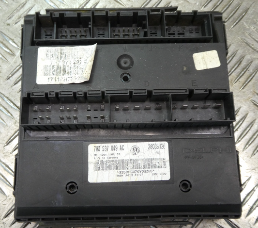 VW T5 2003-16 BCM Bordnetzsteuergerät Komfortsteuergerät 7H0937049AC ORIGINAL gebraucht - Transporter