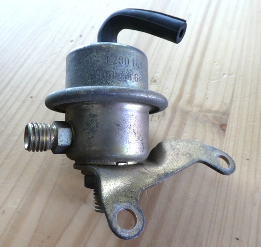 Mercedes-Benz C126 W126 Membrandämpfer Druckregler K-Jetronic BOSCH ORIGINAL gebraucht - 0280161012