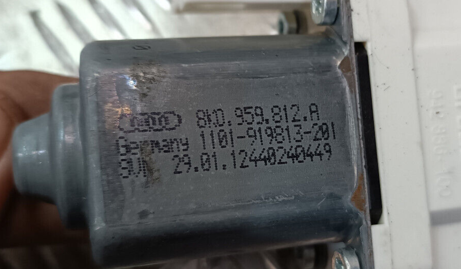 Porsche Cayenne S 92A Hinten Links Motor 8K0959812A ORIGINAL gebraucht - Fensterhebermotor