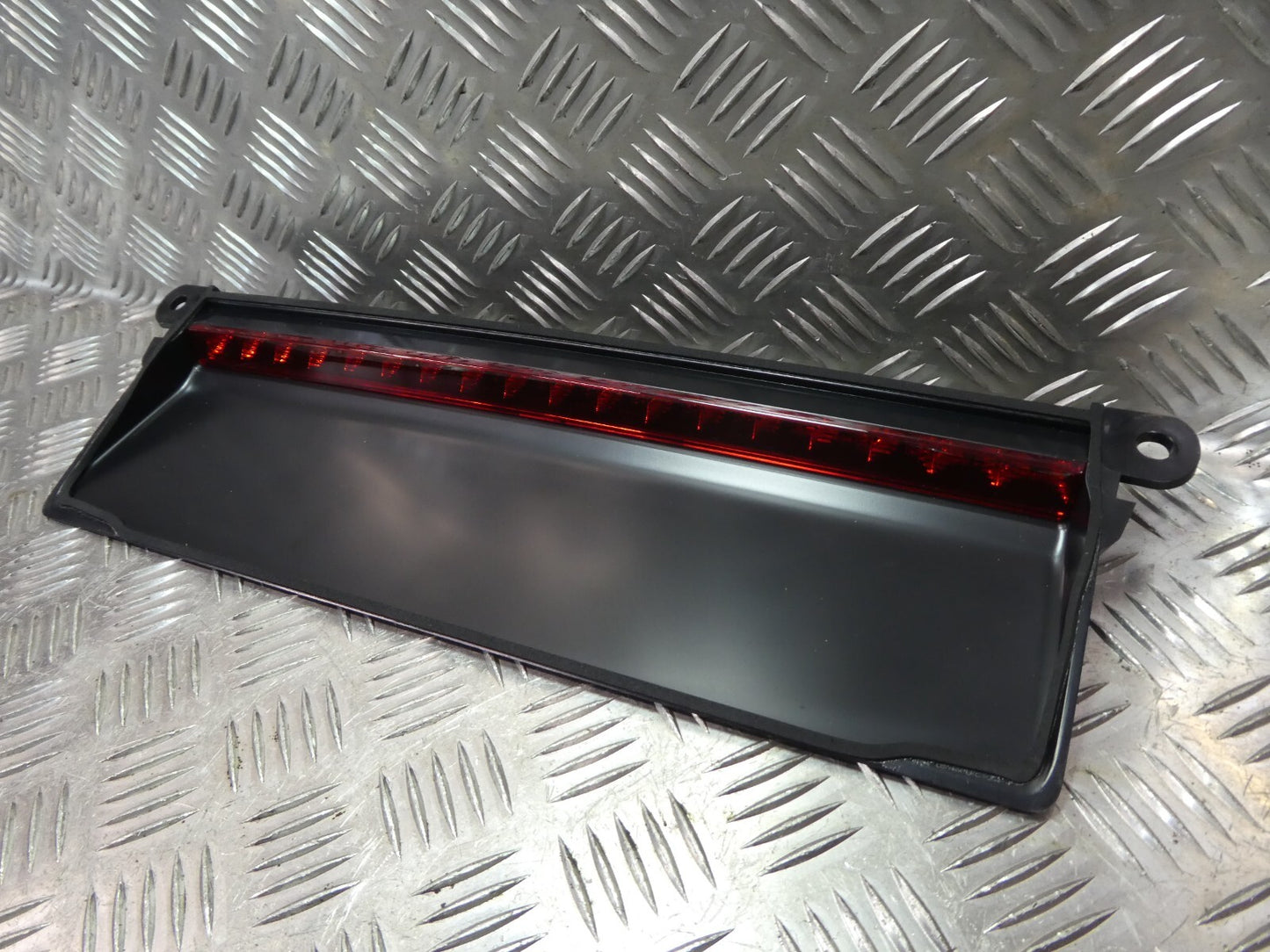 Porsche Panamera 970 Bremsleuchte Zusatzleuchte ORIGINAL gebraucht - 97063105004