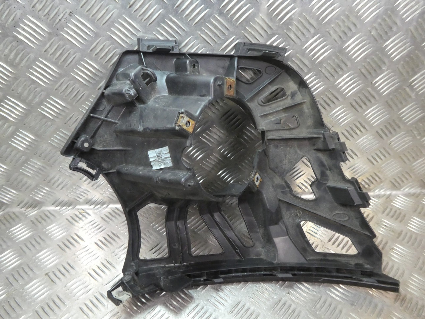 Mini Cooper F55 F56 Halter Nebelscheinwerfer in Stoßstange vorne links ORIGINAL gebraucht - 7302507