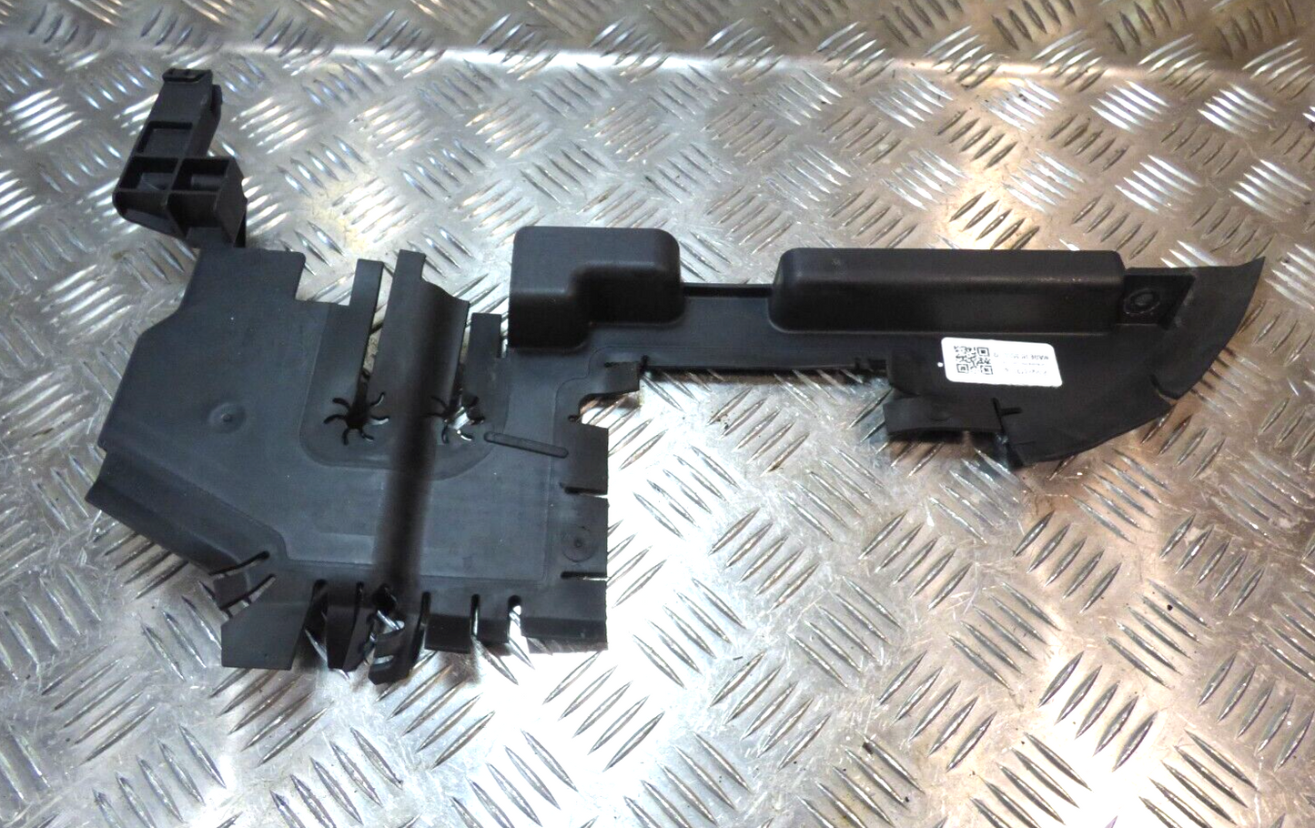 JEEP COMPASS II 2.0 MTJ 2021 Seitlich Abdeckung für Kühler ORIGINAL gebraucht - 68244431AB