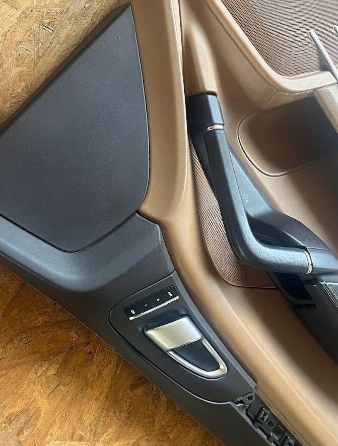 Porsche Cayenne II 92A Türverkleidung vorne links Cayen cognac ORIGINAL gebraucht - 7P5867011D