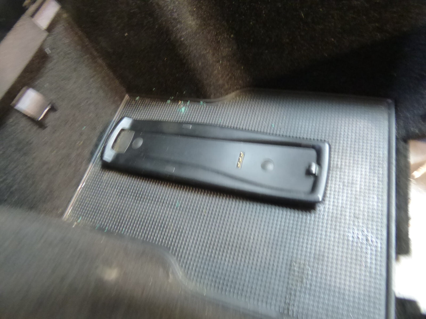 Porsche Panamera 970 Armlehne Mittelkonsole Vorne Schwarz Leder A11 ORIGINAL gebraucht - 97055311100