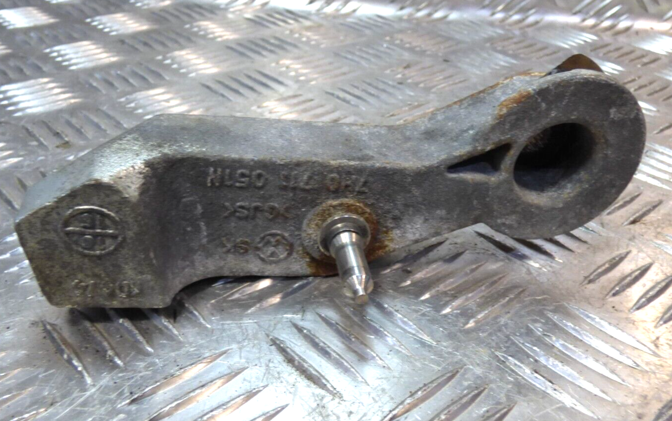 VW T6 T5 2.0 TDI ab 2012 Schalthebel Kupplung Umlenkhebel 7H0711051N ORIGINAL gebraucht - Transporter