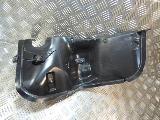 Porsche Cayenne 92A Vorne rechts Isolator Windlauf 7P5819512 ORIGINAL gebraucht - Verkleidung