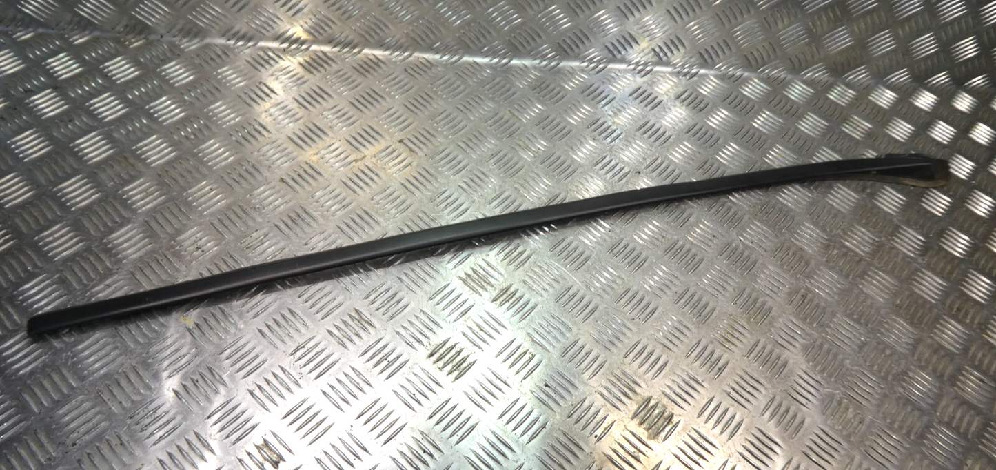 OPEL ASTRA K Seitenleistenverkleidung Frontscheibe links GM ORIGINAL gebraucht - 39041883