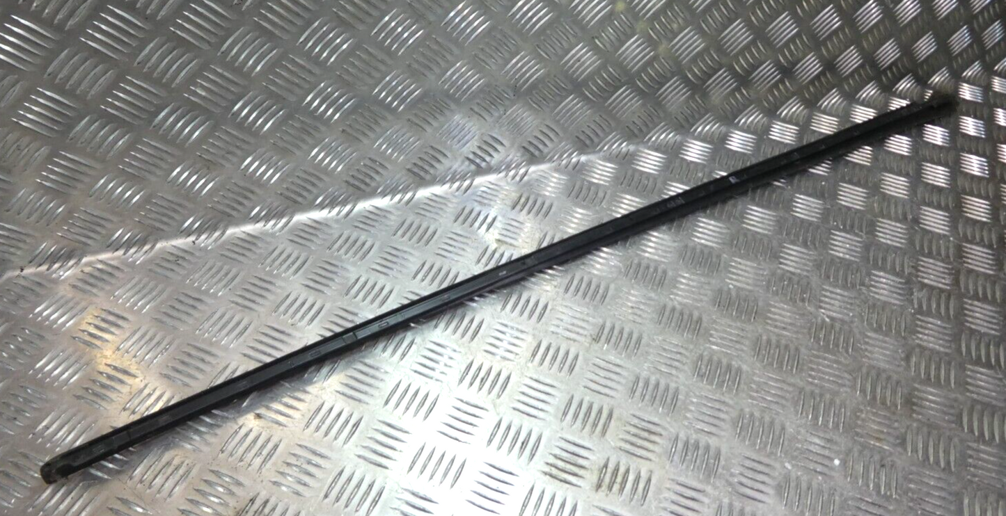 VW ID3 ID.3 Wasserfangleiste Wischleiste rechts 10A854328 ORIGINAL gebraucht - Volkswagen