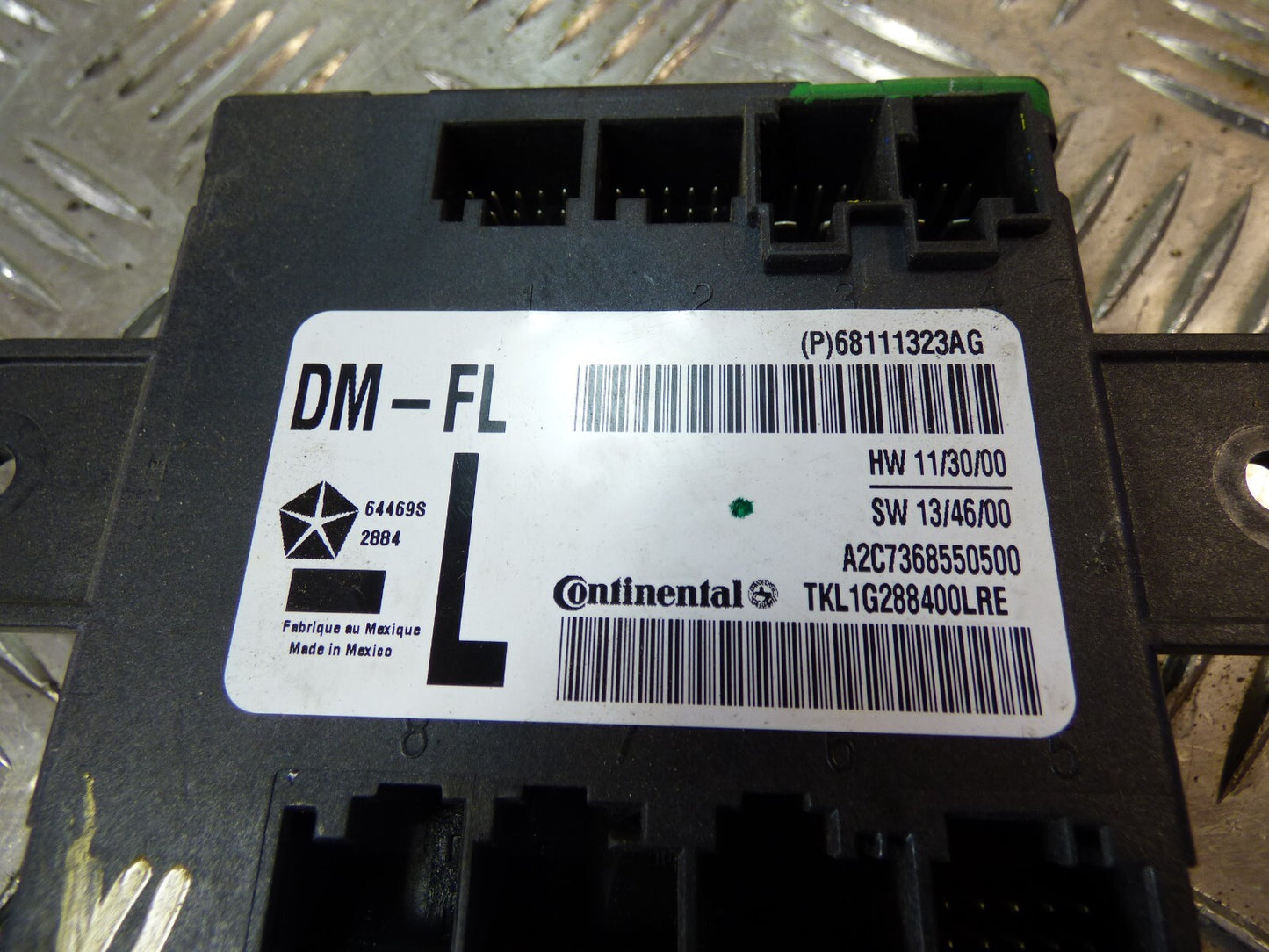 Jeep Cherokee KL 2015 Steuergerät Türsteuergerät Vorne Links ORIGINAL gebraucht - 68111323AG