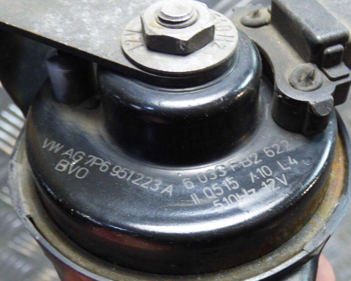 Porsche Cayenne 92A Hupe Fanfare Hochton 7P6951223A ORIGINAL gebraucht - Signalhorn