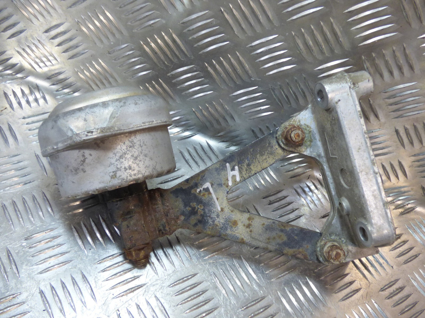 Porsche Boxster Cayman 987 Motorhalter Links / 98737520501 ORIGINAL gebraucht - 99337504905