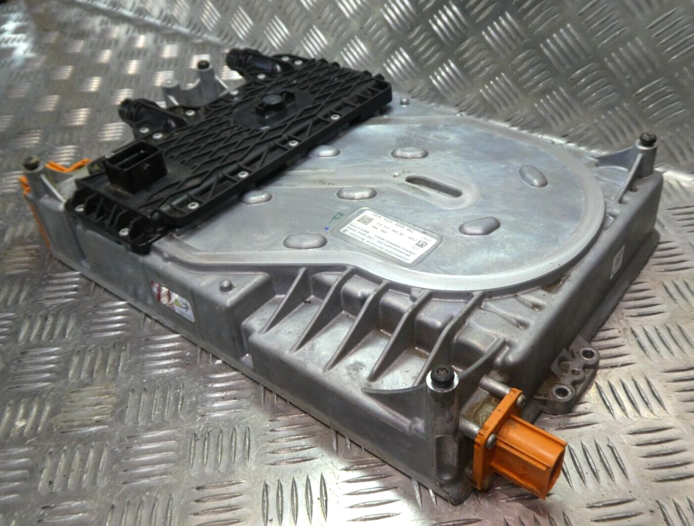 VW ID3 ID.3 Ladegerät Batterie Wechselrichter Inverter 1EA915684BG ORIGINAL gebraucht - Volkswagen