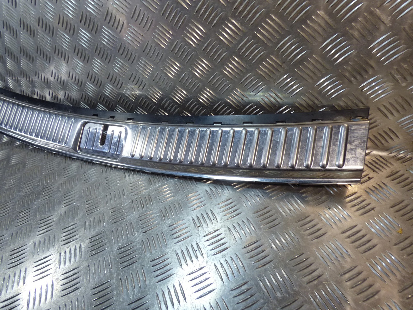 Porsche Cayenne 92A 2012 Ladekante Verkleidung Kofferraum 7P0863459E gebraucht - Original