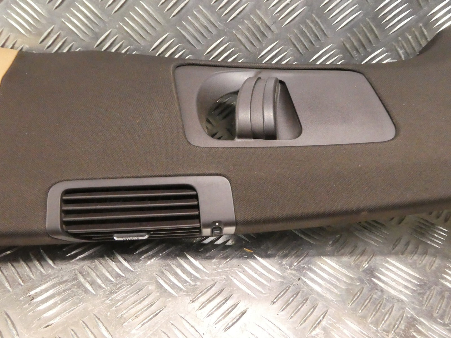 Porsche Cayenne 92A Säulenverkleidung B-Säule rechts 0ZL ORIGINAL gebraucht - 7P5867240CC