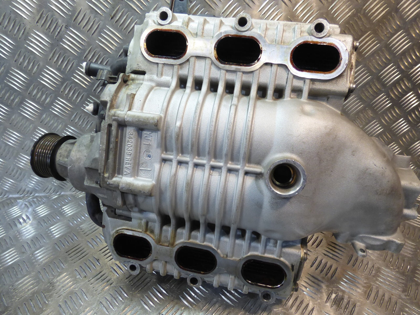 Porsche Cayenne 92A Hybrid Turbolader 06E145601G mit Ladeluftkühler ORIGINAL gebraucht - Kompressor