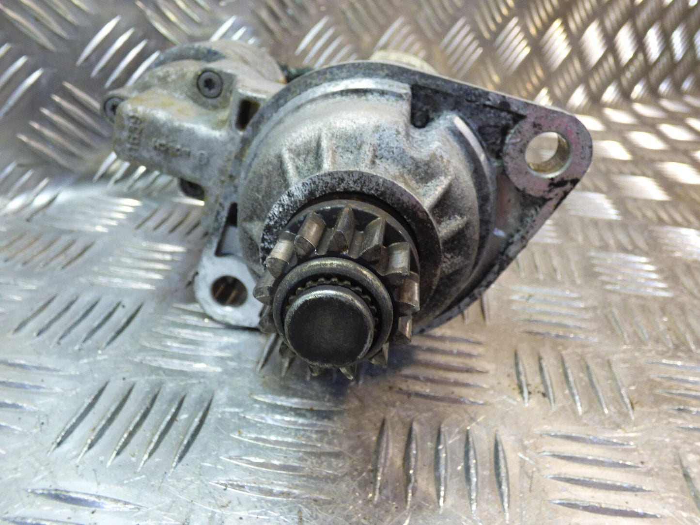 VW T6 T5 2.0 TDI CXG Anlasser Starter BOSCH 02M911021A ORIGINAL gebraucht - Transporter