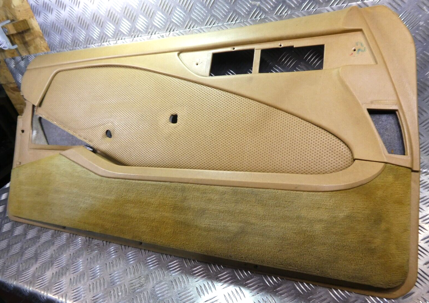 C126 W126 Coupe SEC Türverkleidung Türpappe Links beige ORIGINAL gebraucht - creme ORIGINAL gebraucht - Mercedes