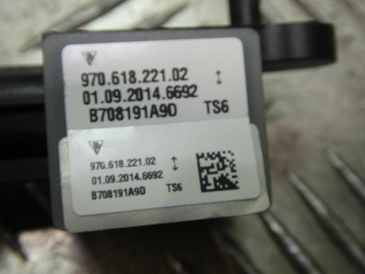 Porsche Panamera 970 Crashsensor Sensor Beschleunigungssensor ORIGINAL gebraucht - 97061822102