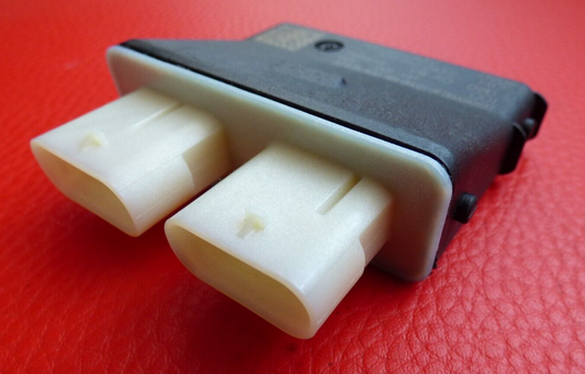 AUDI VW Seat Skoda Steuergerät für Heckklappenöffnung 3G0962243C ORIGINAL gebraucht - elektrisch