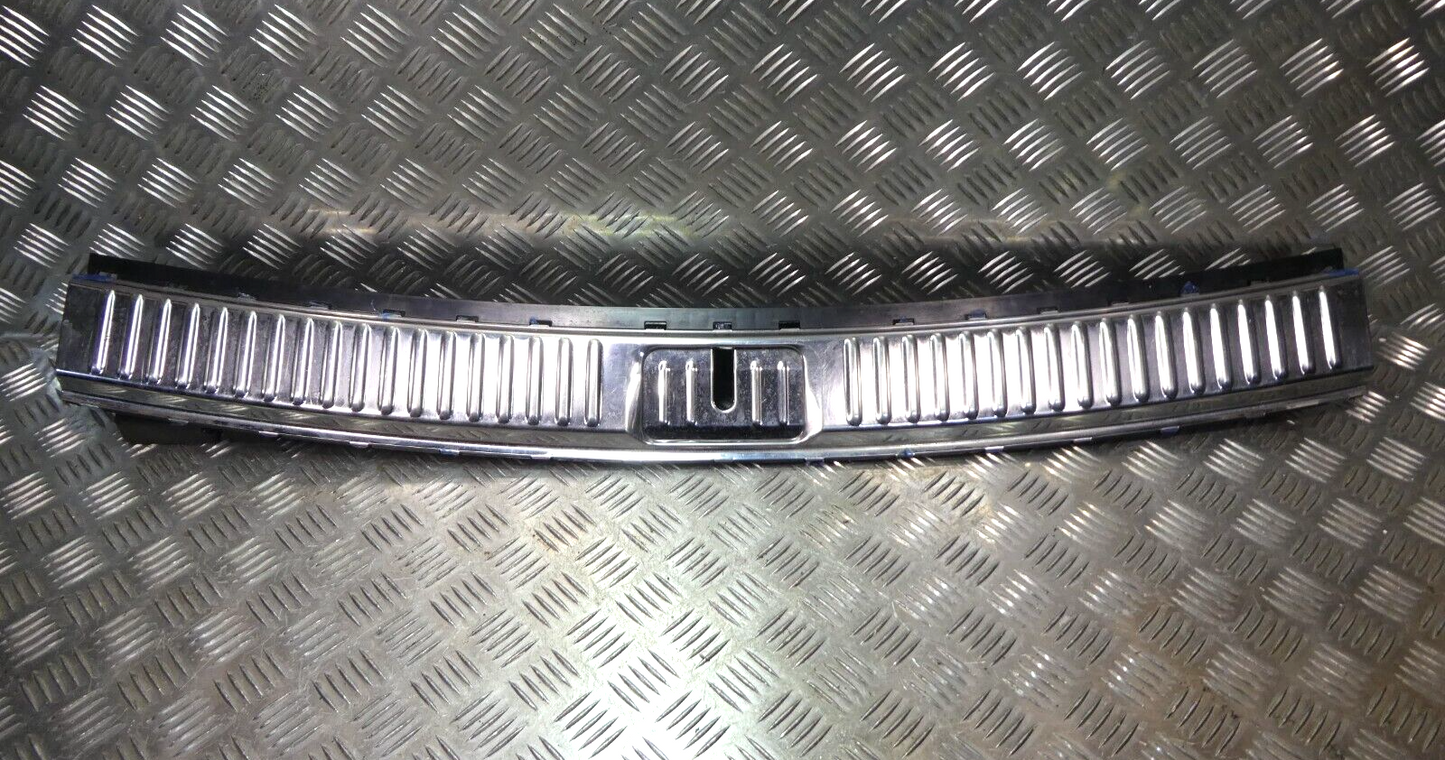 Porsche Cayenne 92A Ladekannte hinten 7P0863459F 7P5863909 7P5863422 ORIGINAL gebraucht - Verkleidung