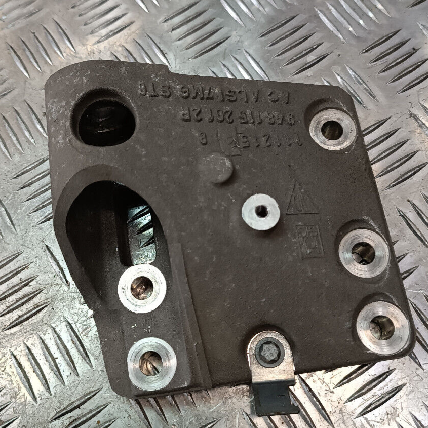 Porsche Cayenne S 92A Halter Halterung 9481152012 R ORIGINAL gebraucht - 9481152012R