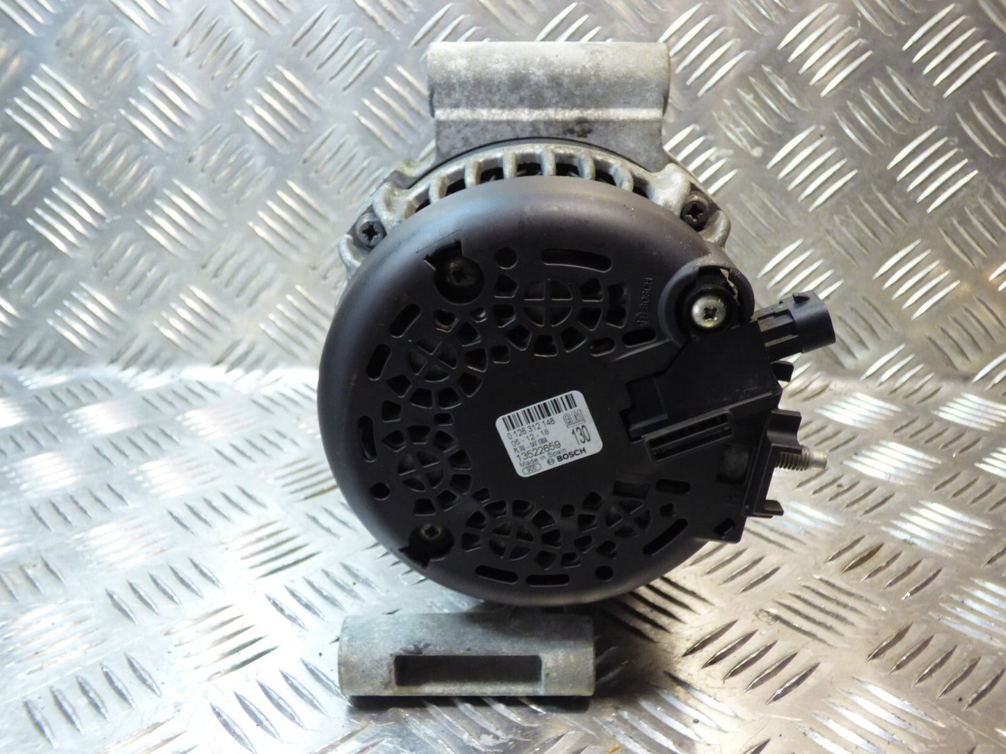 OPEL ASTRA K 1.4 Turbo GM Lichtmaschine Generator 59Tkm BOSCH 130A ORIGINAL gebraucht - 13522659