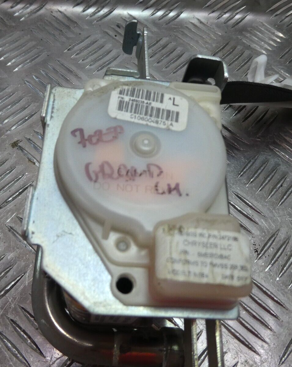 Jeep Grand Cherokee IV WK2 2014 Sicherheitsgurt Vorne Links ORIGINAL gebraucht - 2458035AE