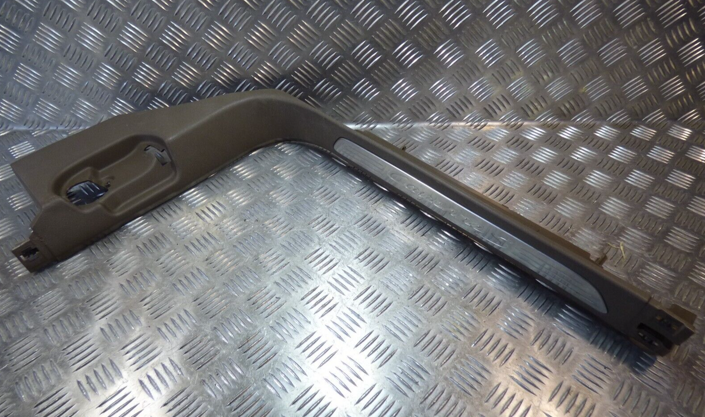 Porsche Cayenne S 92A Einstiegsleiste Schweller v. links 7P5863483M ORIGINAL gebraucht - Verkleidung