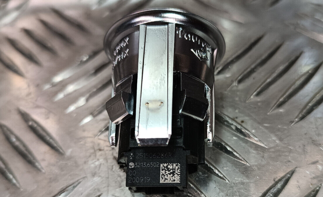 Renault Zoe 2022 Original Startknopf Start Engine Stop Schalter gebraucht - 251506286R