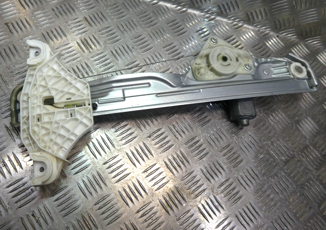 Hyundai Kona EV OSE OS OSI 2022 MK1 + motor HintenRechts 83402DD010 ORIGINAL gebraucht - Fensterheber