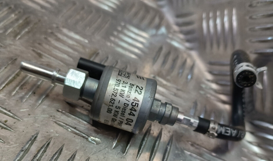 Porsche Panamera 970 Tankzusatzpumpe Kraftstoffpumpe 22454404 3.1kw ORIGINAL gebraucht - 97057262100