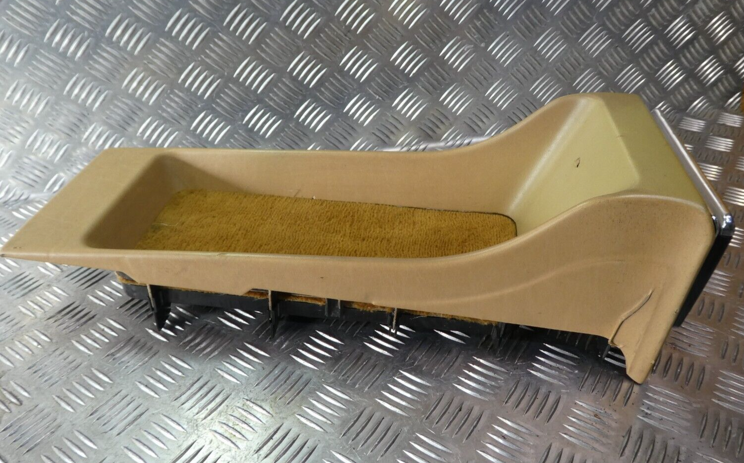 Mercedes C126 W126 Coupe SEC Mittelkonsole mit Aschenbecher ORIGINAL gebraucht - 1268431107