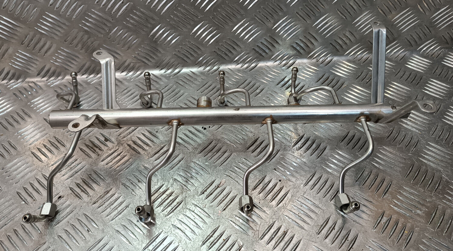 Porsche Cayenne S 92A Einspritzleiste Hochdruckleitung Kraftstoffver ORIGINAL gebraucht - 94811011506