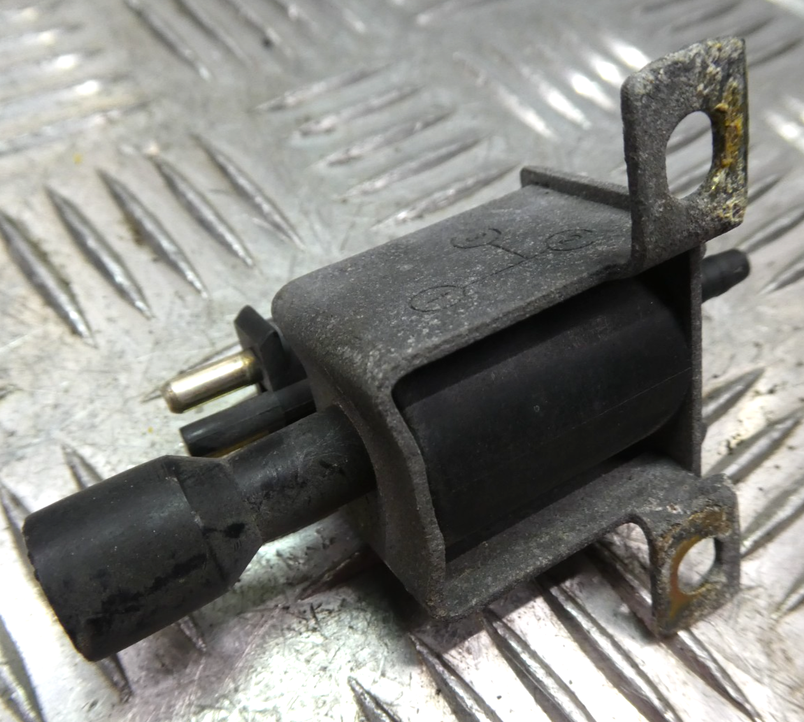 Original Mercedes-Benz W126 C126 Druckwandler Magnetventil _ 72107100 gebraucht - 0015407097