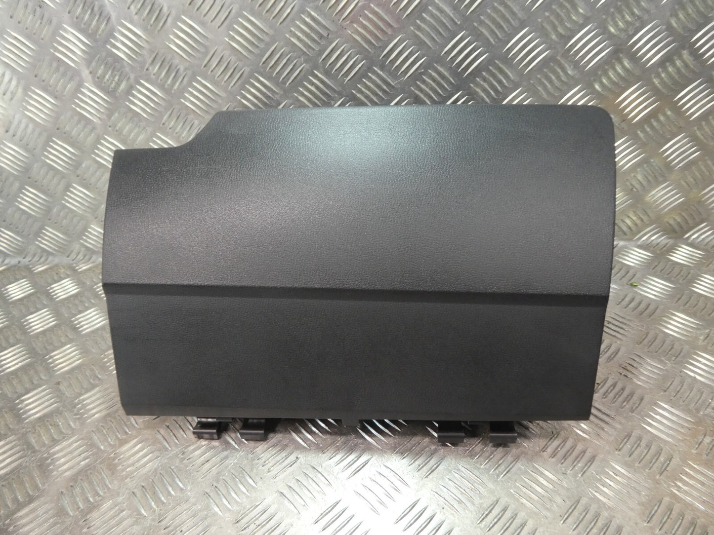VW ID3 ID.3 Handschuhfach in Armaturenbrett 10B857121 schwarz ORIGINAL gebraucht - Volkswagen