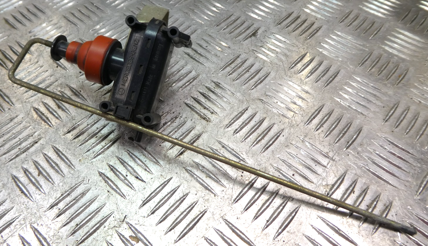 Mercedes W126 C126 ZV Vakuum Element Tankklappe Zentralverriegelung ORIGINAL gebraucht - 0008007775