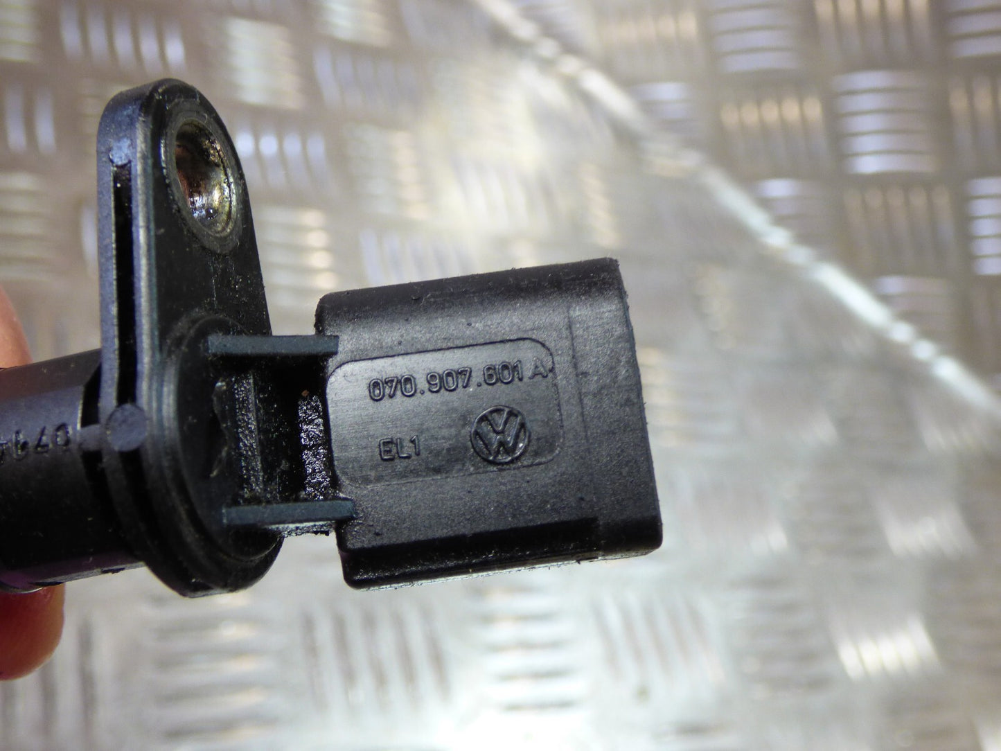 VW Transporter T5 Touareg 2.5 TDI Nockenwellensensor ORIGINAL gebraucht - 070907601A