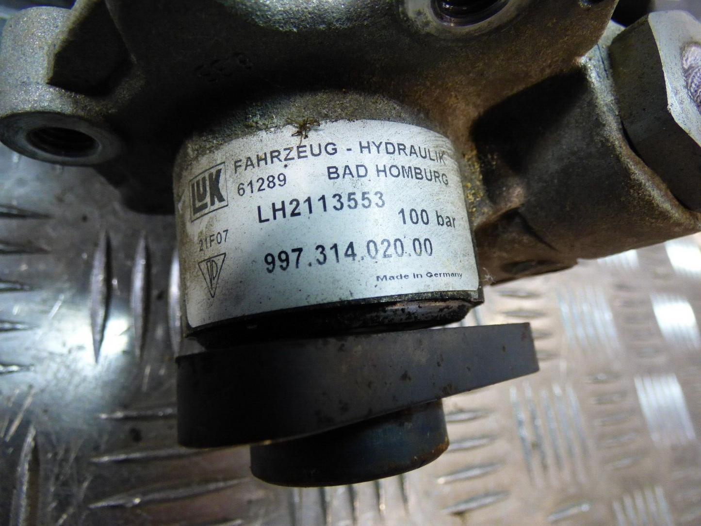 Porsche Boxster Cayman S 2.7 3.2 987 996 911 LUK Servopumpe ORIGINAL gebraucht - 99731402000