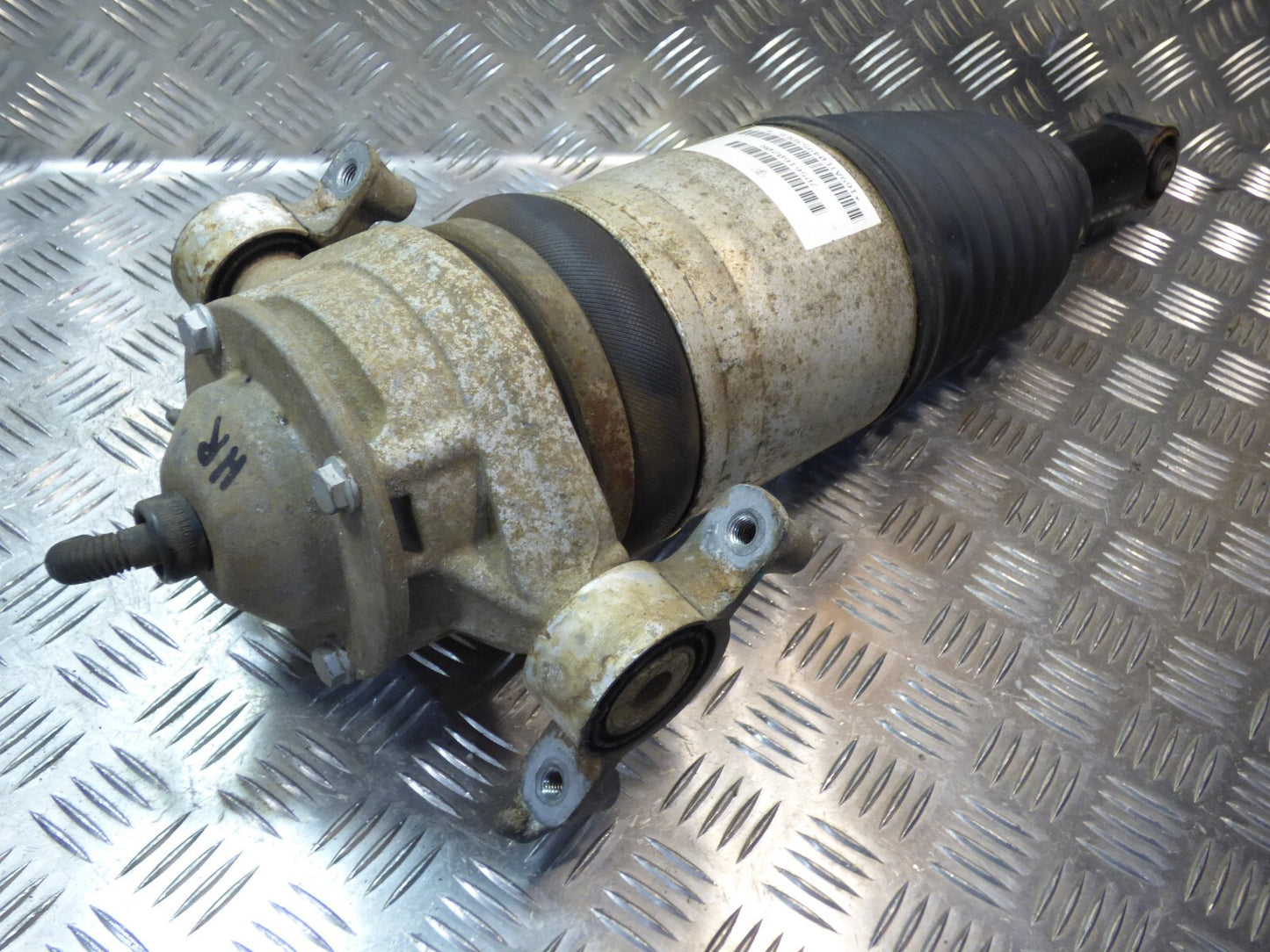 Porsche Cayenne 92A Stoßdämpfer hinten rechts 7P5616020R 7P5616504R ORIGINAL gebraucht - Luftfahrwerk