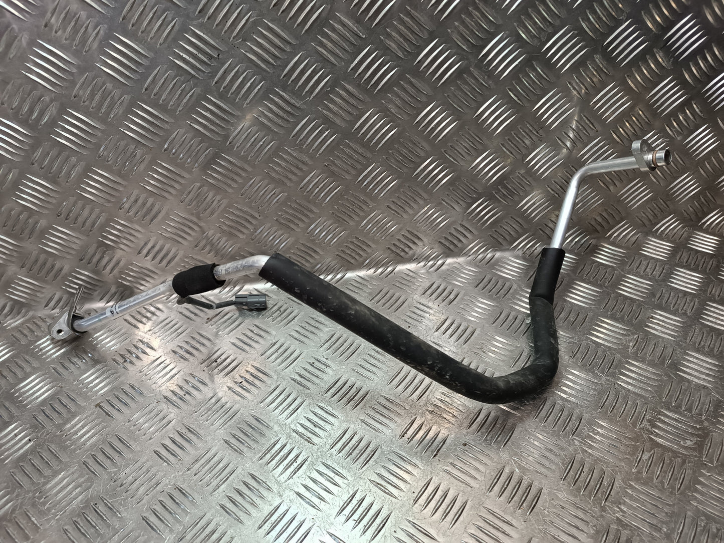 Renault Zoe 2022 Original Klimaleitung Klimaschlauch gebraucht - 924477415R