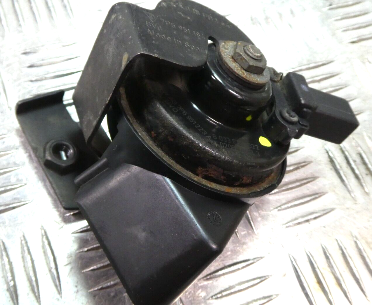 Porsche Cayenne 92A Hupe Fanfare Hochton 7P6951223A ORIGINAL gebraucht - Signalhorn
