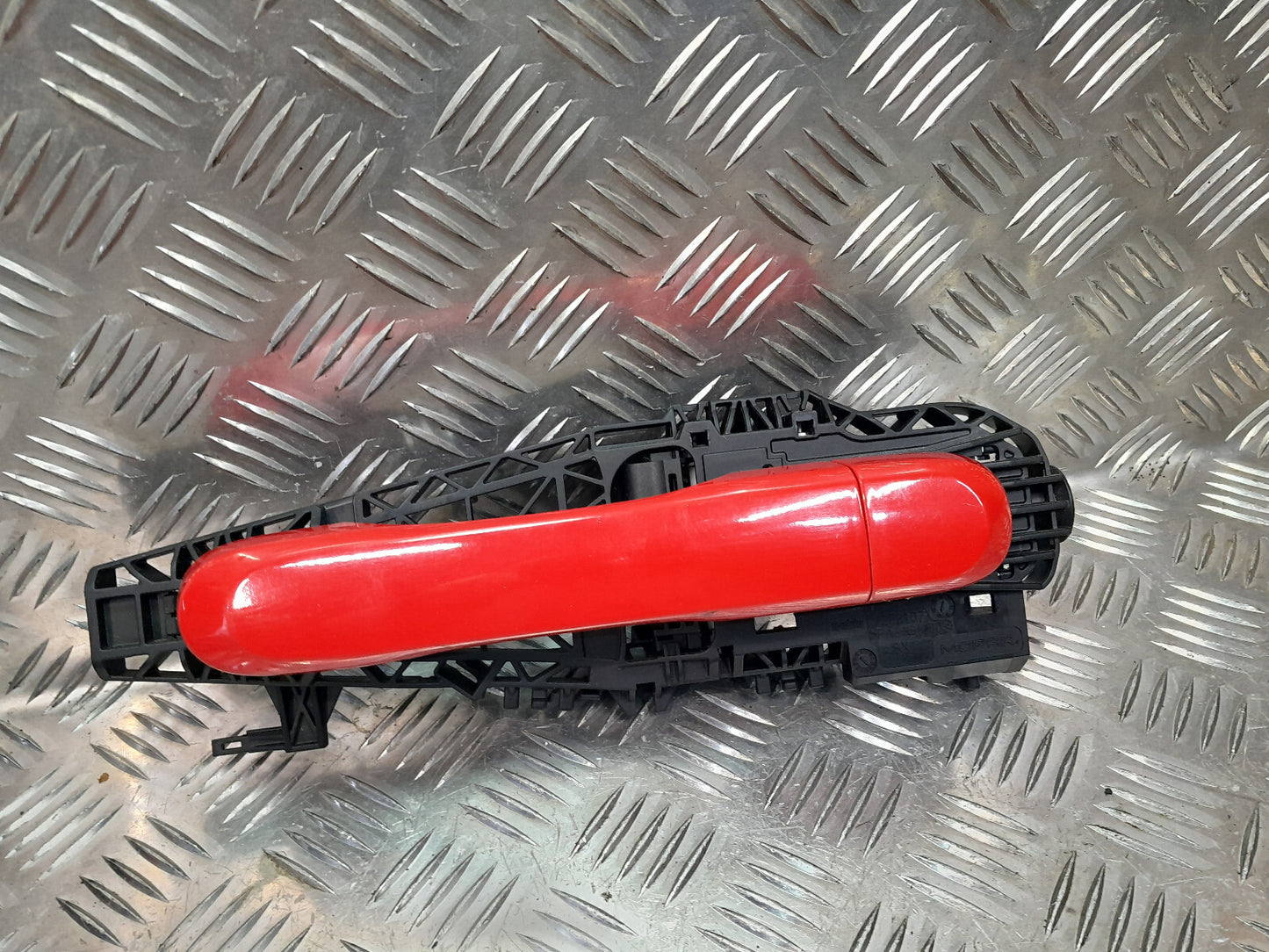 Jeep 1.6 Mjet Original Türgriff Hinten Links 252.109 Rot gebraucht - Renegade