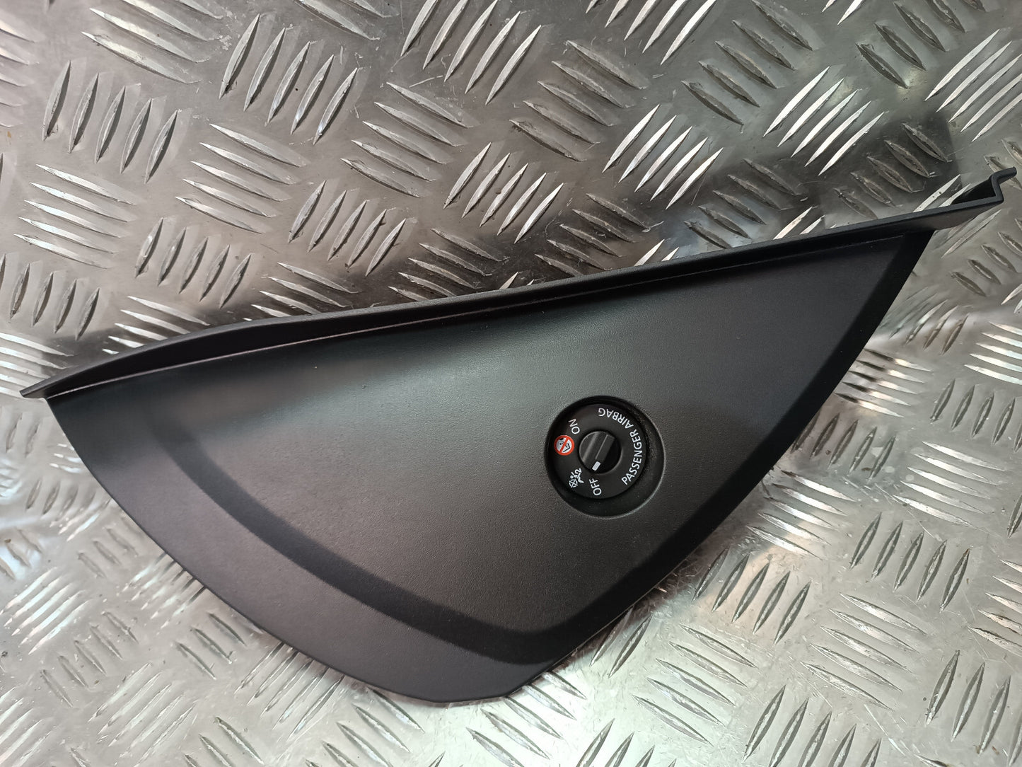 Renault Zoe 2022 Blende Verkleidung Armaturenbrett 2270917X ORIGINAL gebraucht - 689208654R