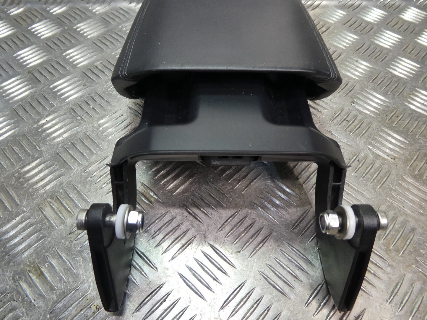 Porsche Macan 95B Leder schwarz ORIGINAL gebraucht - Armlehne