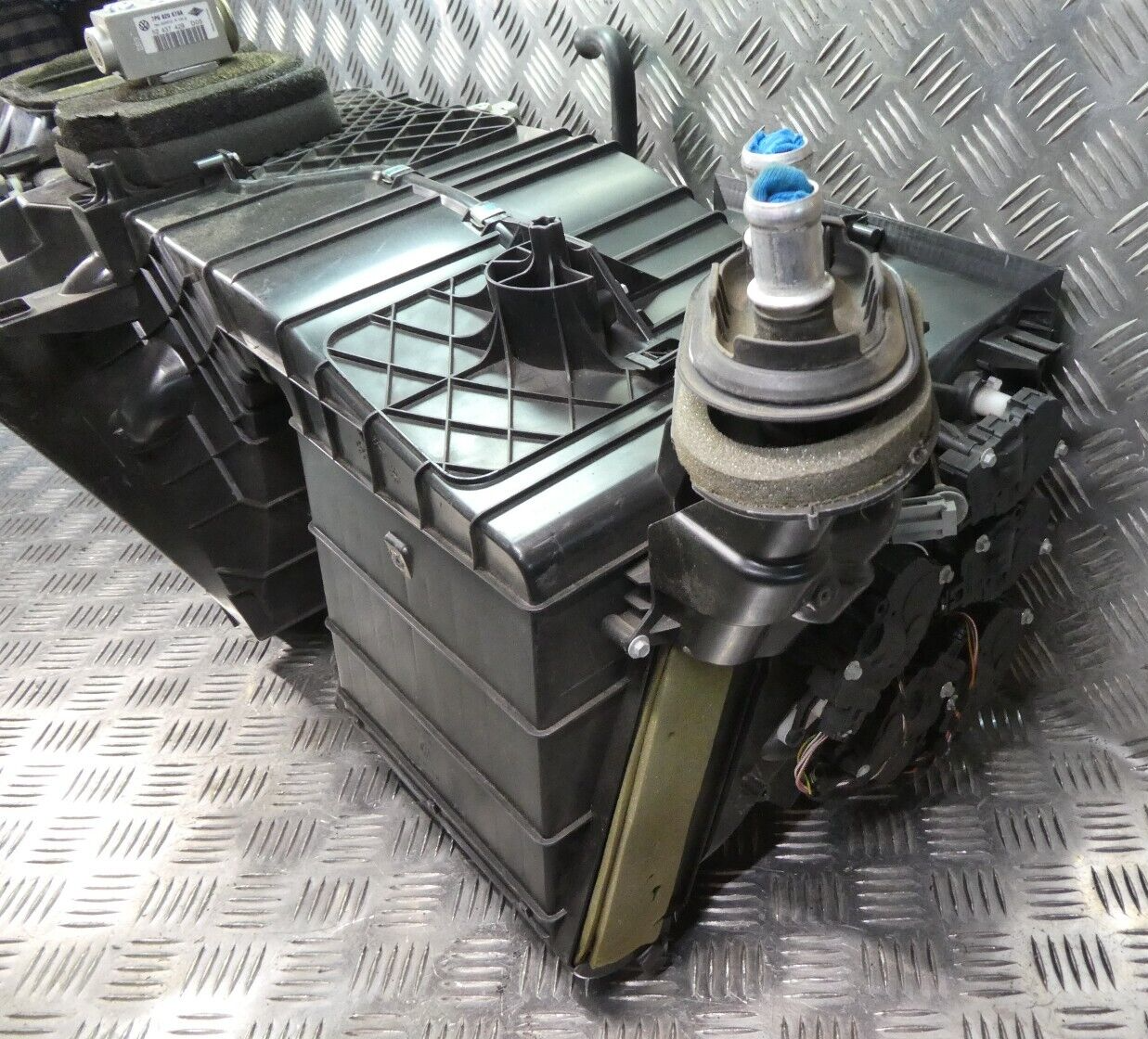 Porsche Cayenne 92A Gebläsekasten Heizungskasten 7P5820005P DELPHI ORIGINAL gebraucht - Klimakasten