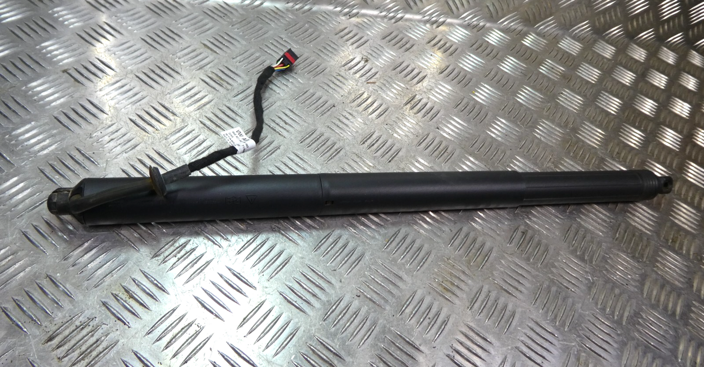 Orig. Porsche Macan 95B Heckklappe Gasdruckfeder Dämpfer 95B827851B ORIGINAL gebraucht - Elekrische