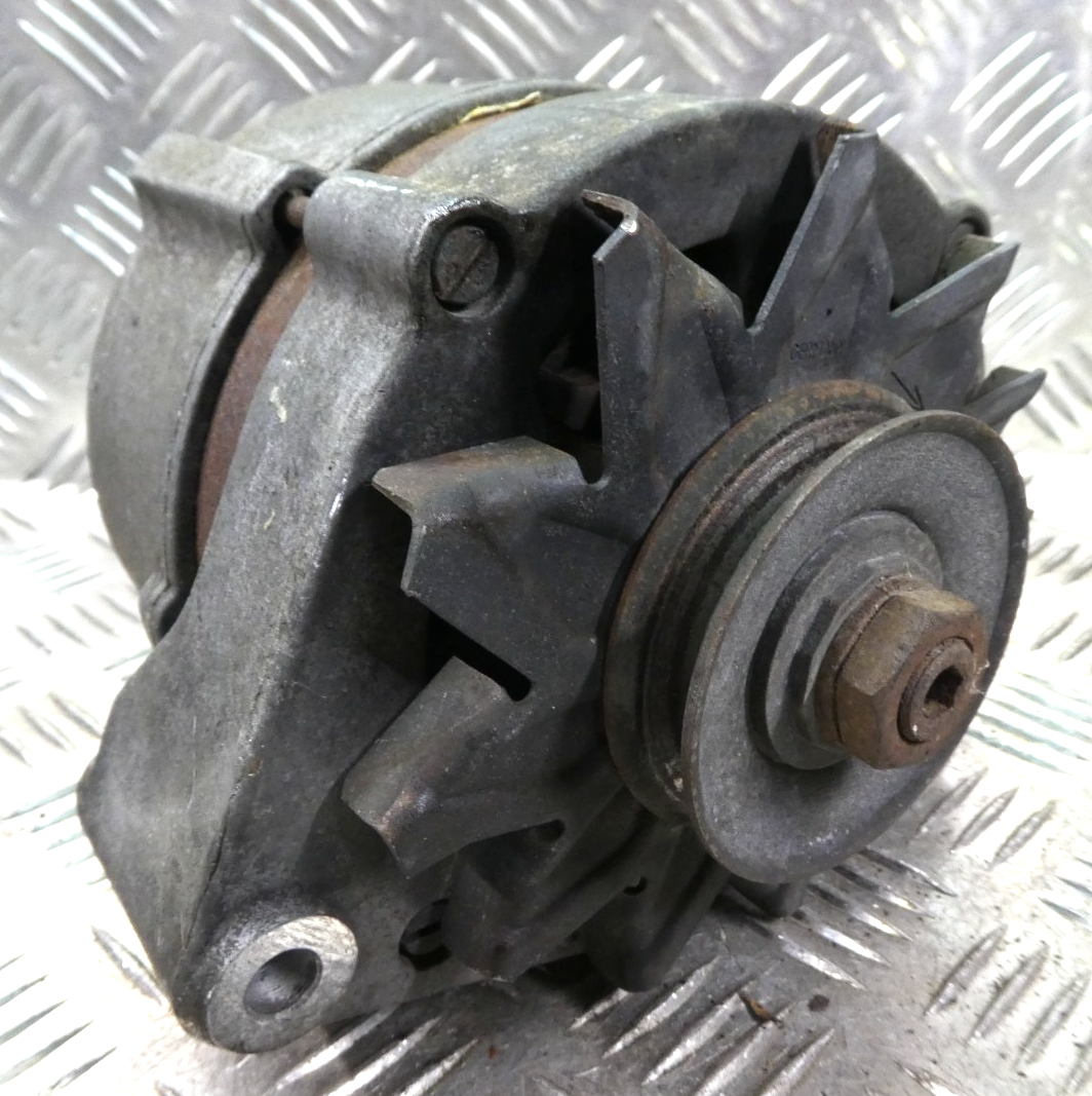 Mercedes-Benz W126 C126 II Serie Generator Lichtmaschine BOSCH ORIGINAL gebraucht - 0120469588