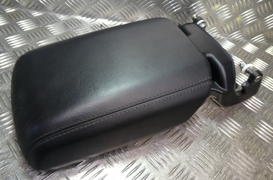 Porsche Macan 95B Leder schwarz ORIGINAL gebraucht - Armlehne