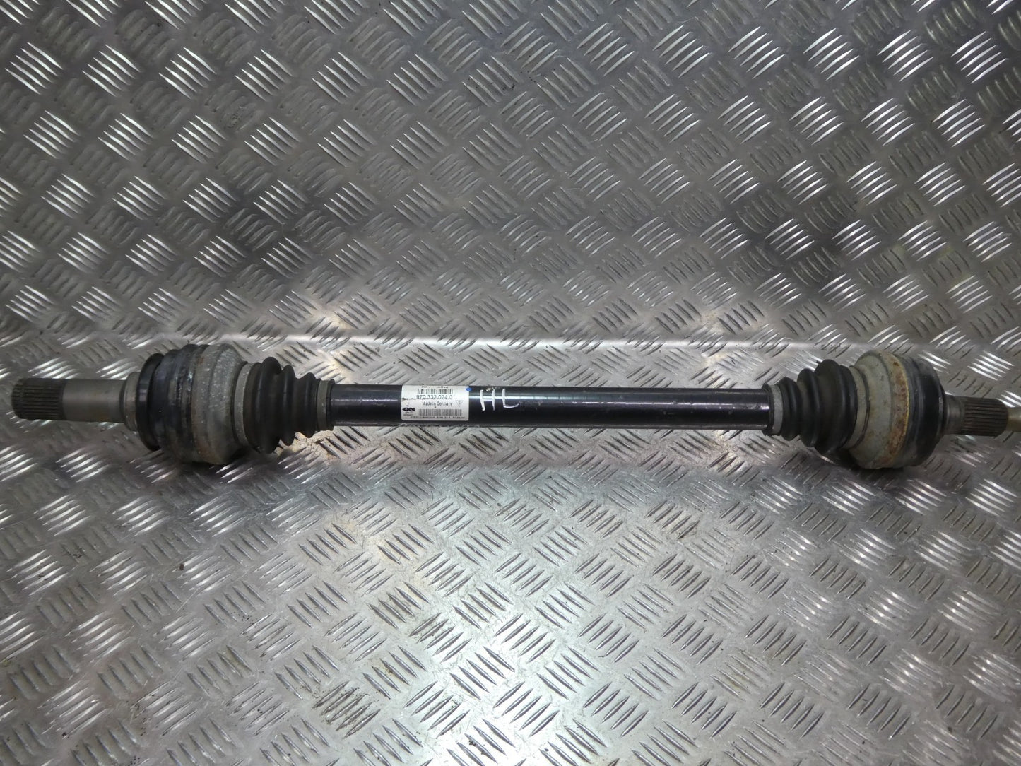 Original Porsche Panamera 970 Antriebswelle Hinten Rechts = Links gebraucht - - 97033202400